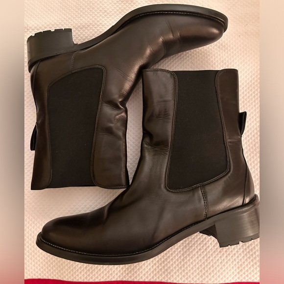 Cole Haan like new Indira Short Boot in black - women’s size 10. - Picture 4 of 5